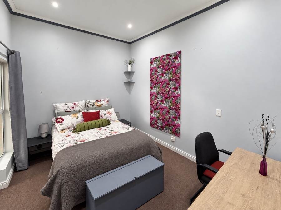 5 Bedroom Property for Sale in Kingswood Golf Estate Western Cape